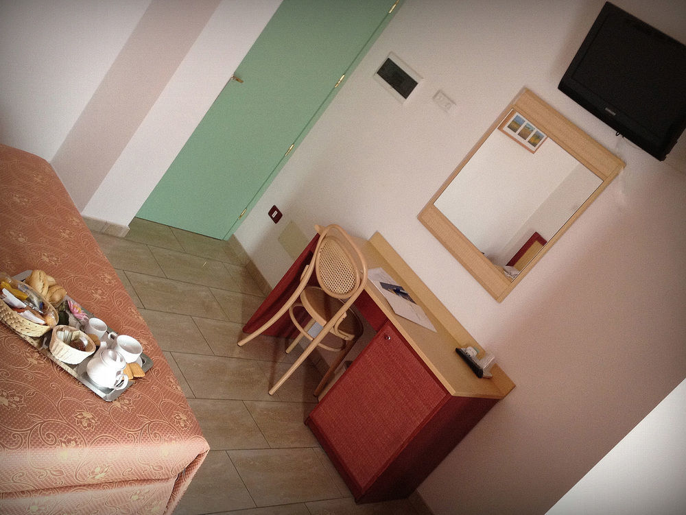 Hotel Mistral Marina di Campo Eksteriør bilde