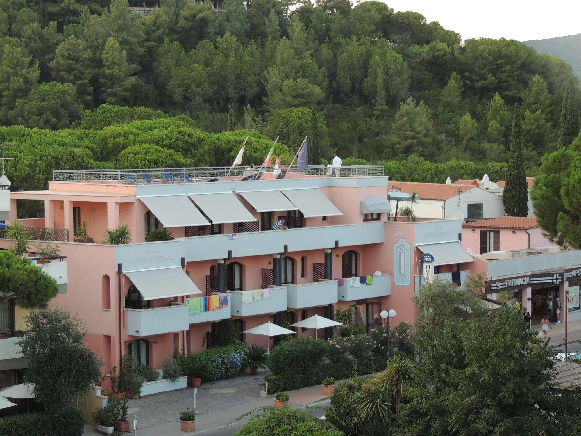 Hotel Mistral Marina di Campo Eksteriør bilde