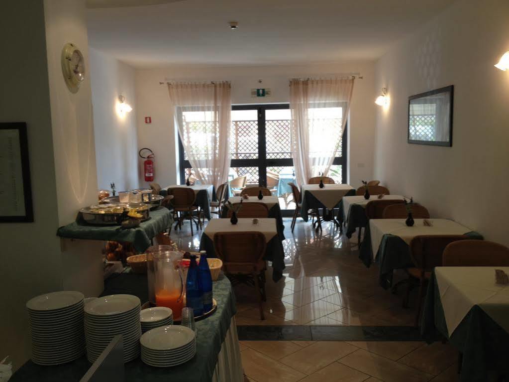Hotel Mistral Marina di Campo Eksteriør bilde